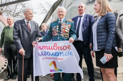 День космонавтики - №3